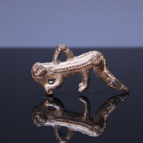Bronze anhänger form - in, eines