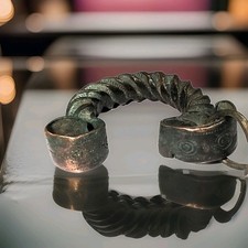 Alte Primitivgeld-Manille